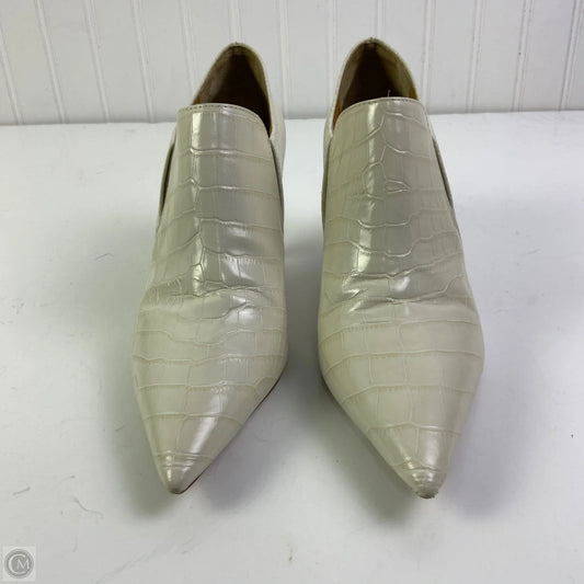 Boots Designer By Tory Burch In Ivory, Size: 8