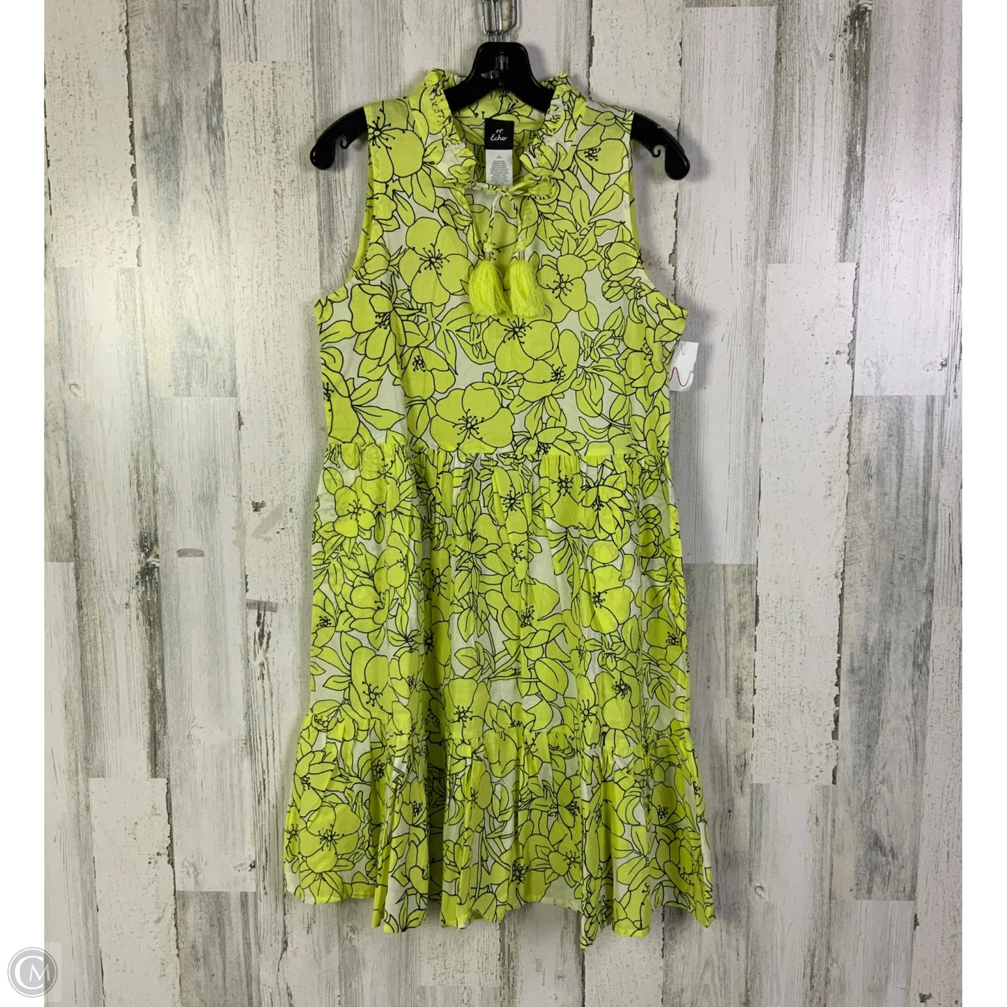 Dress Casual Short By Echo In White & Yellow, Size: M