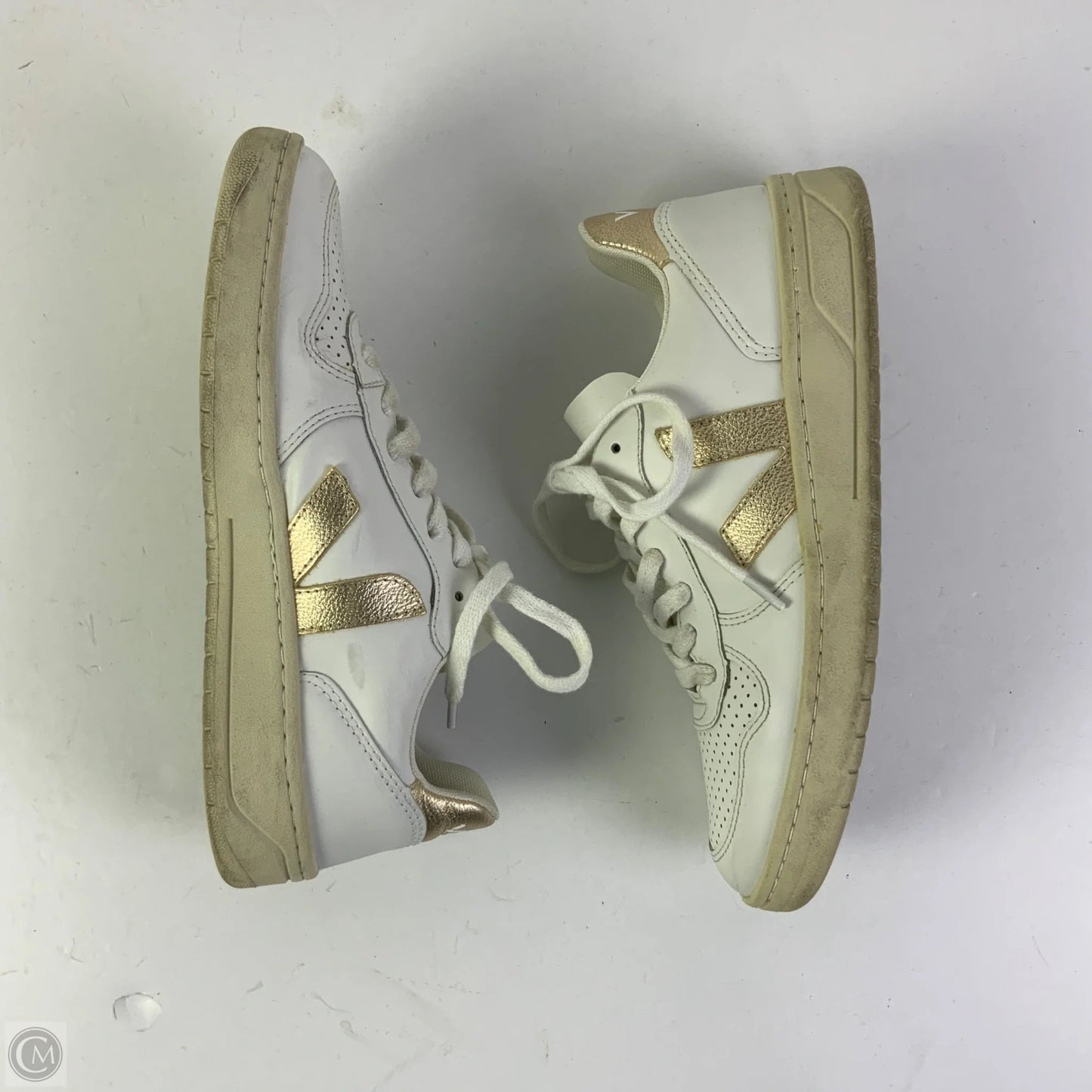 Shoes Sneakers By Veja In White, Size: 8