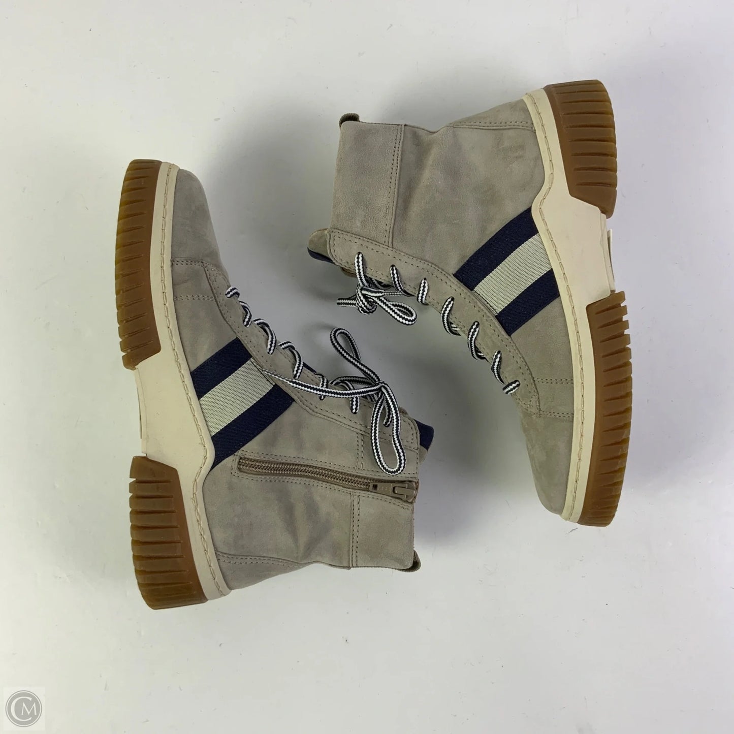 Shoes Sneakers By Cmb In Grey, Size: 7.5
