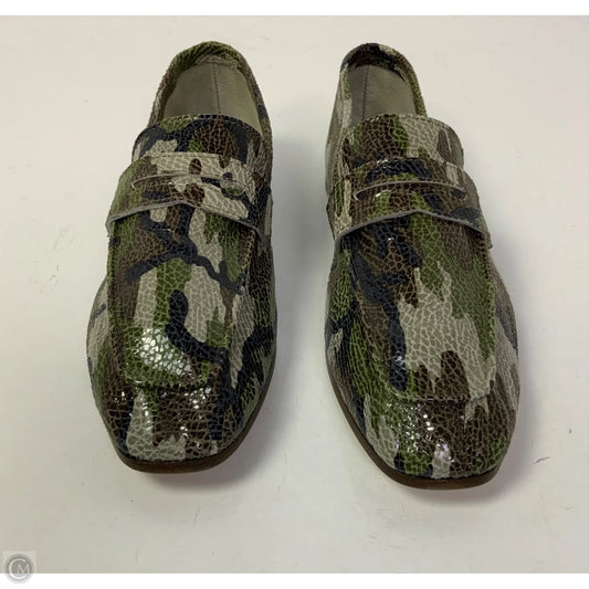 Shoes Flats By Cmb In Grey, Size: 5