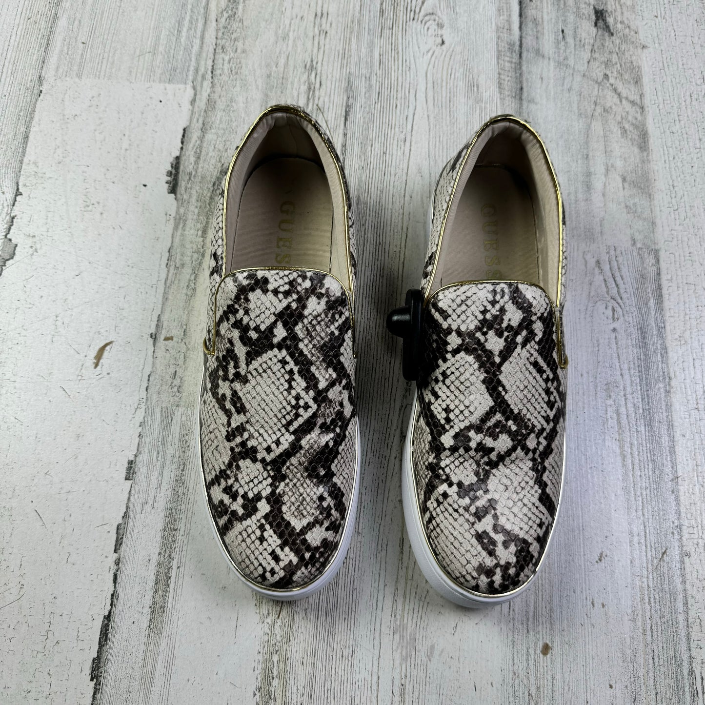 Shoes Flats By Guess In Snakeskin Print, Size: 8