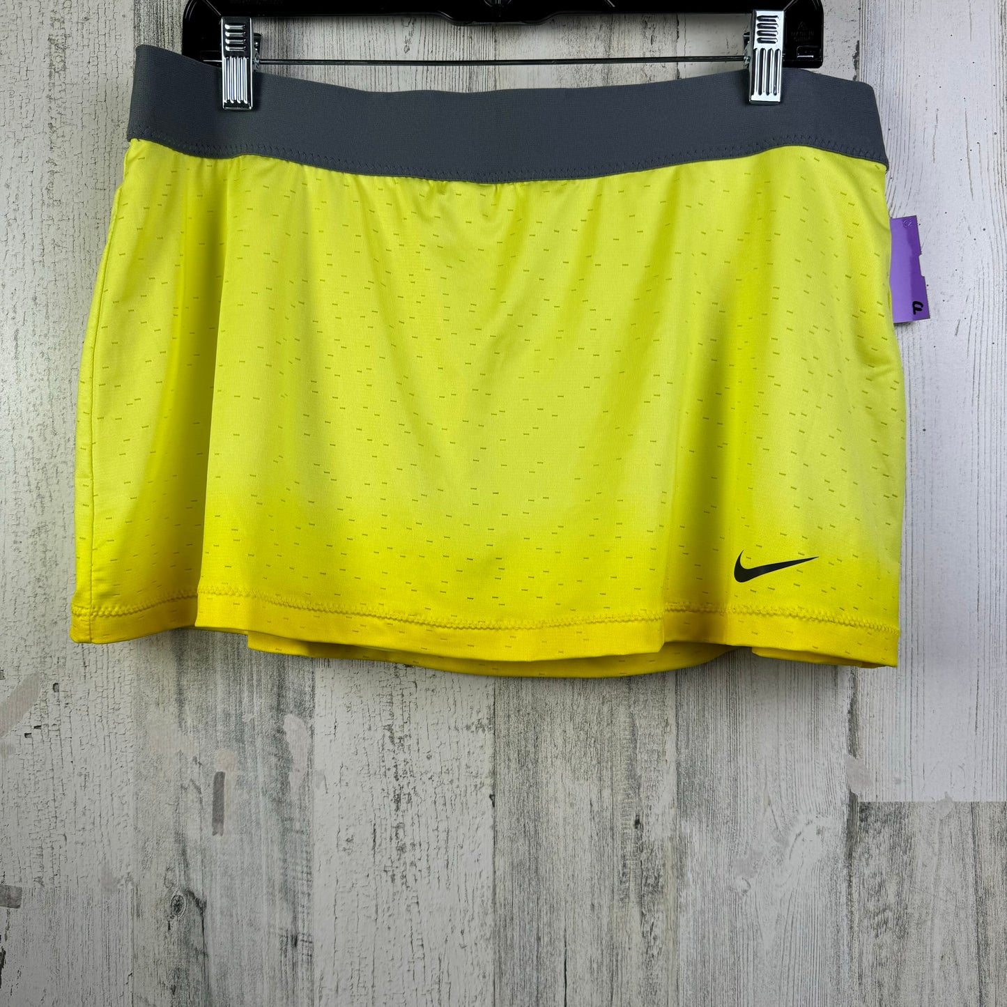 Yellow Athletic Skort Nike Apparel, Size Xl