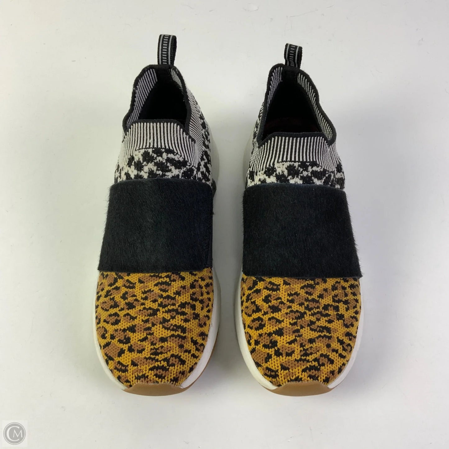 Shoes Sneakers By Clothes Mentor In Animal Print, Size: 7