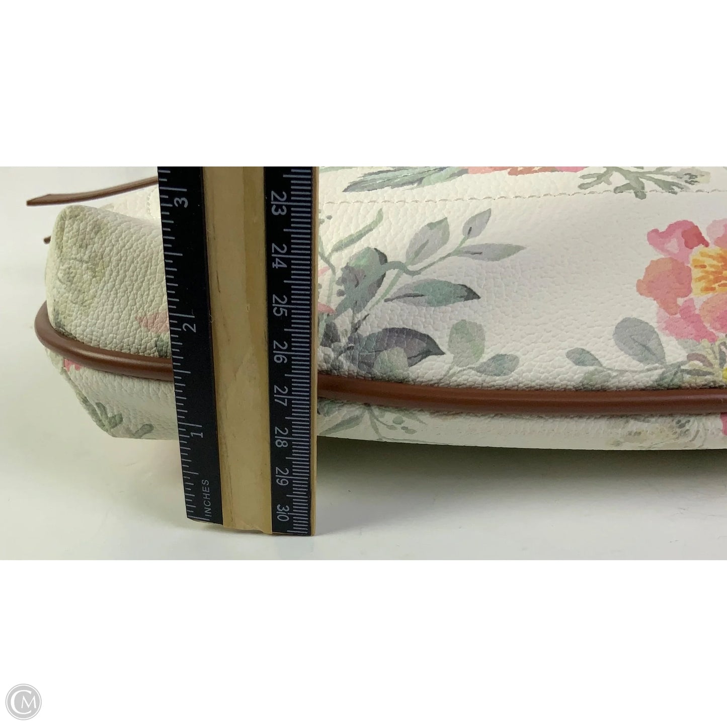 Crossbody By Clothes Mentor, Size: Medium