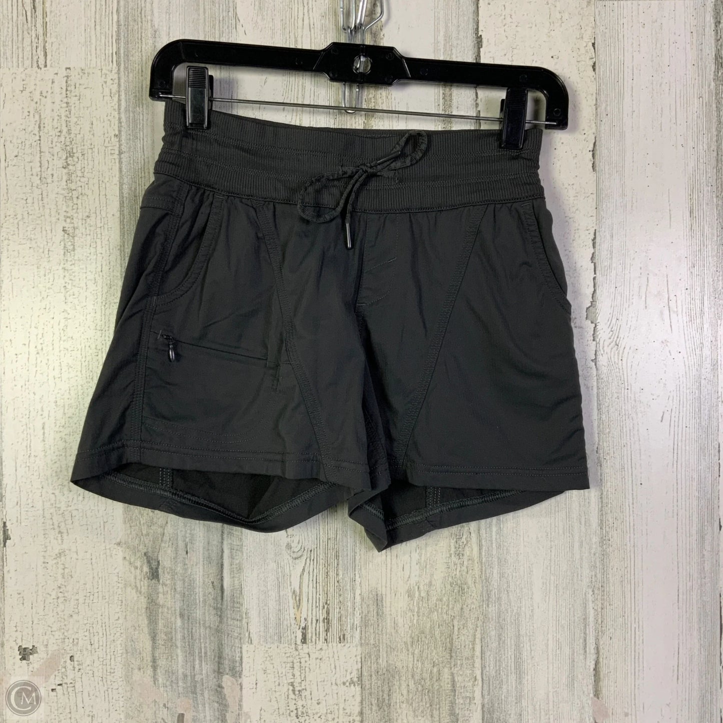 Athletic Shorts By The North Face In Grey, Size: Xs