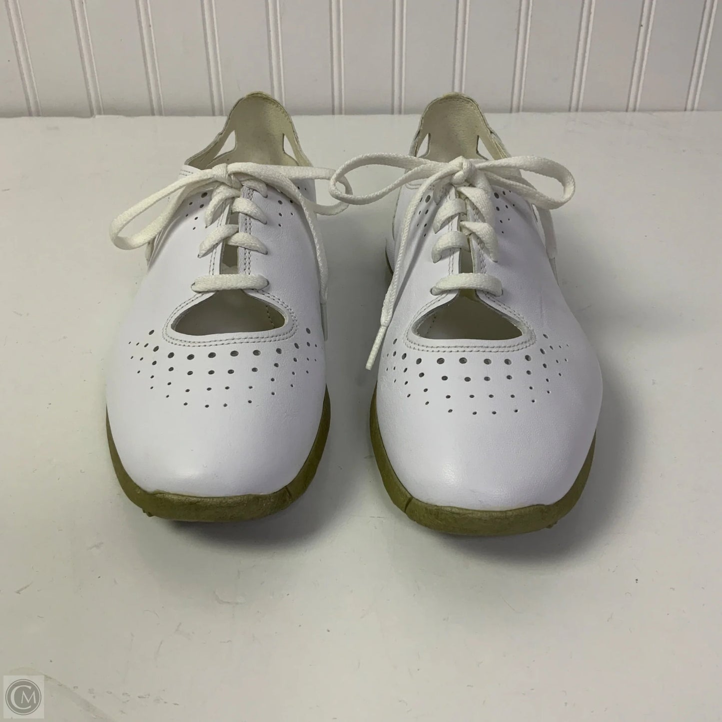 Shoes Athletic By Nike In White, Size: 8.5