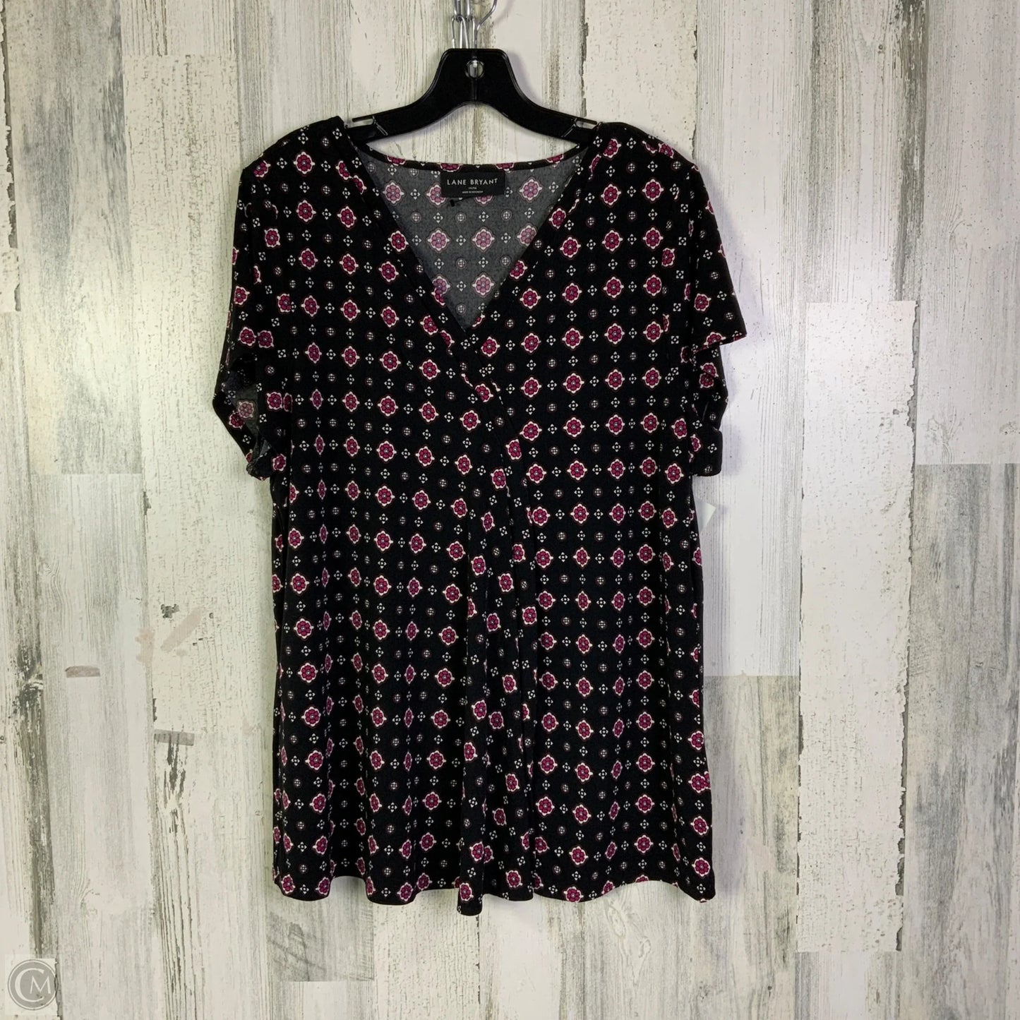 Top Short Sleeve By Lane Bryant In Black & Pink, Size: L