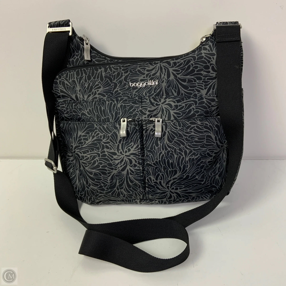 Crossbody By Baggallini, Size: Medium