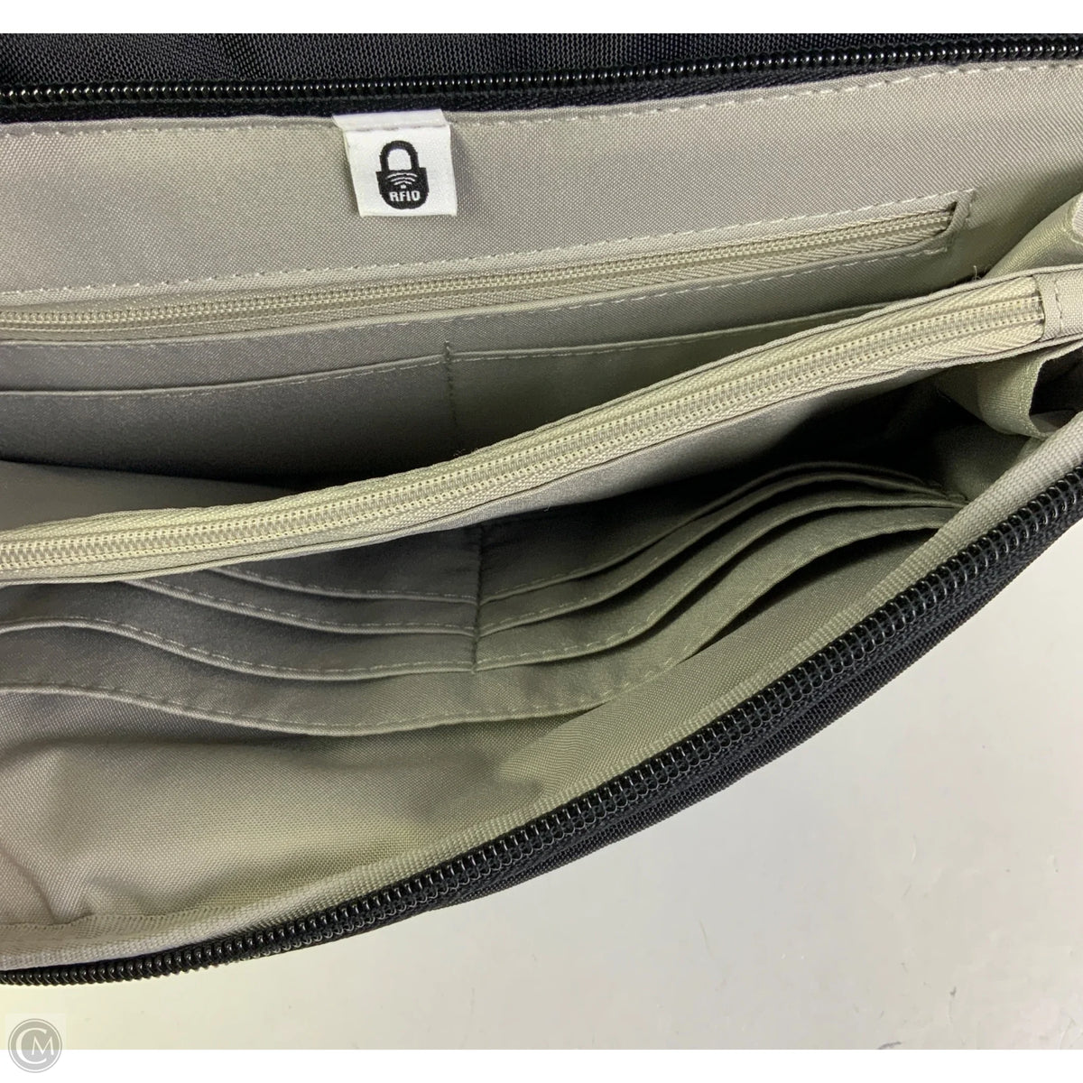 Crossbody By Baggallini, Size: Medium
