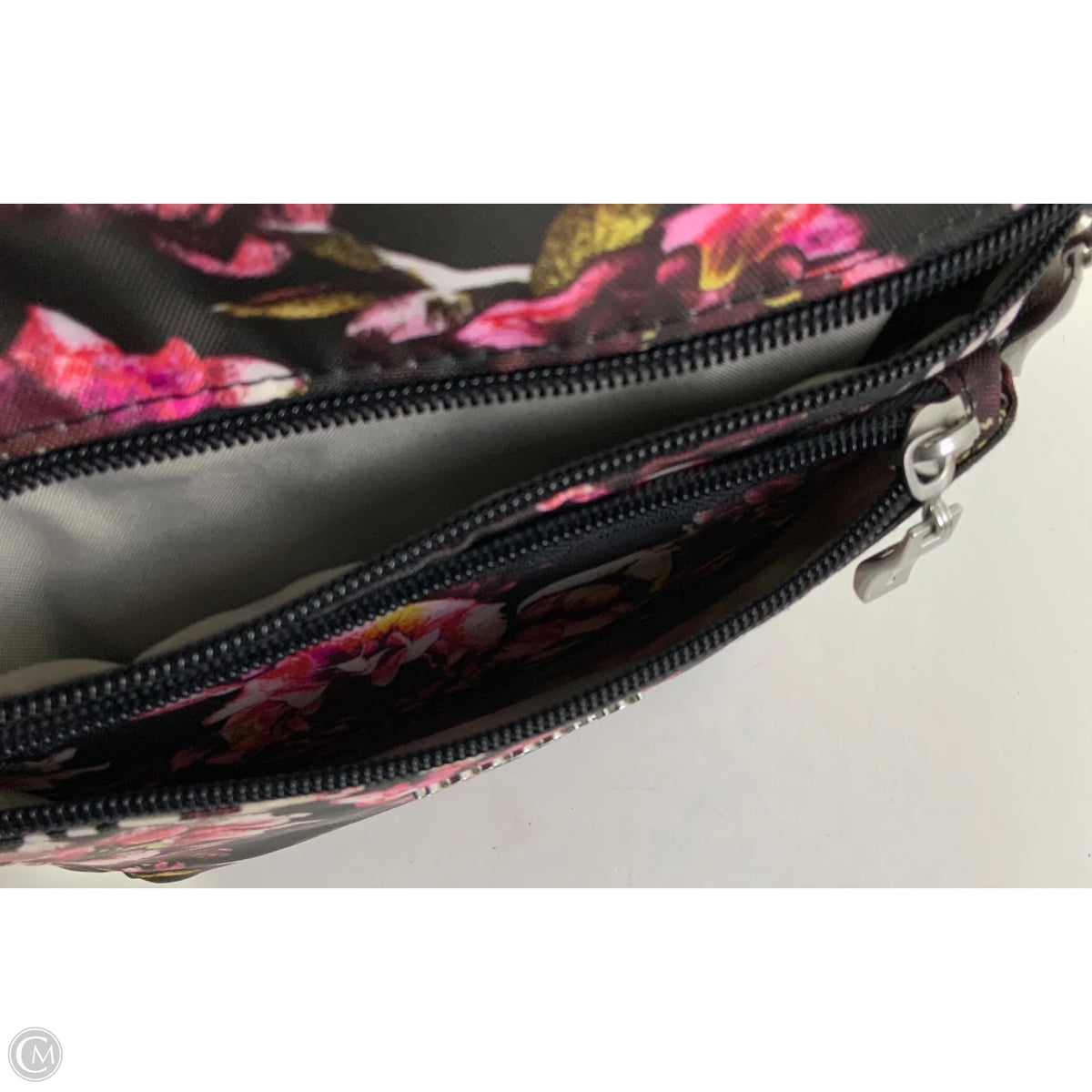 Crossbody By Baggallini, Size: Medium