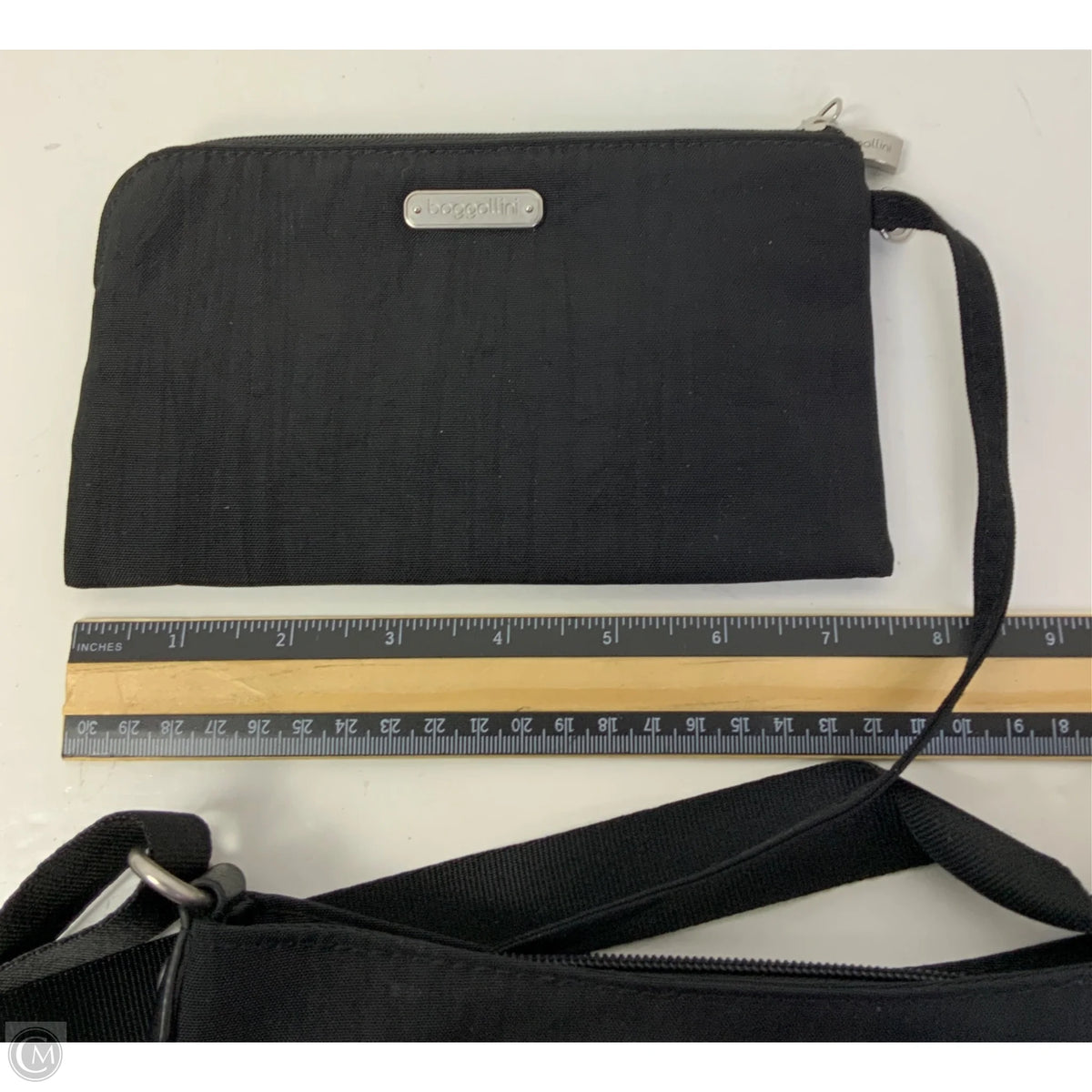 Crossbody By Baggallini, Size: Medium