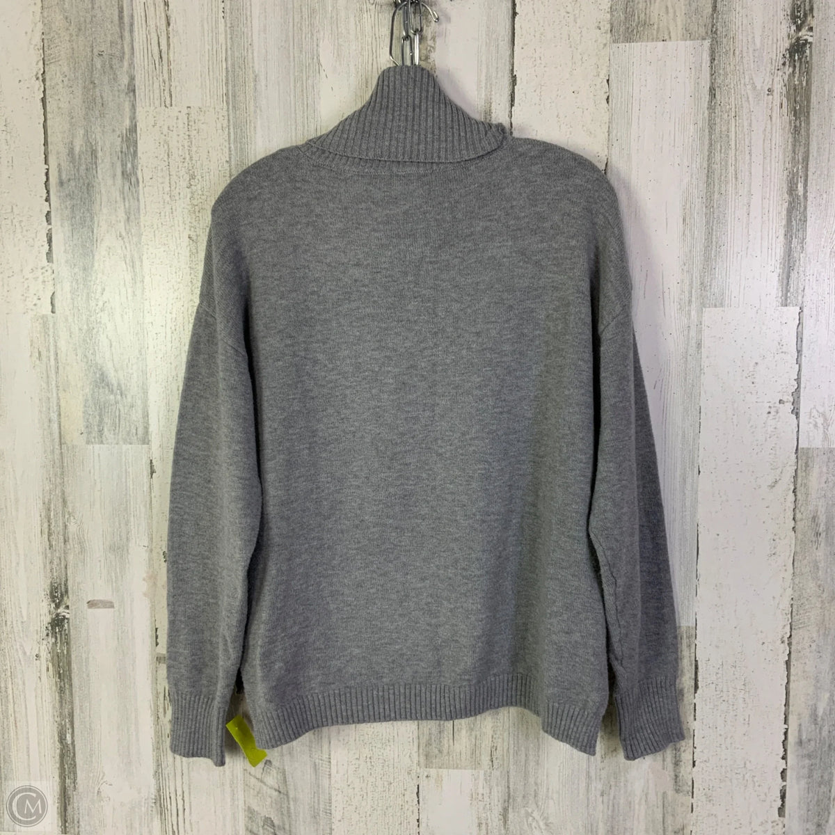 Sweater By Clothes Mentor In Grey, Size: M