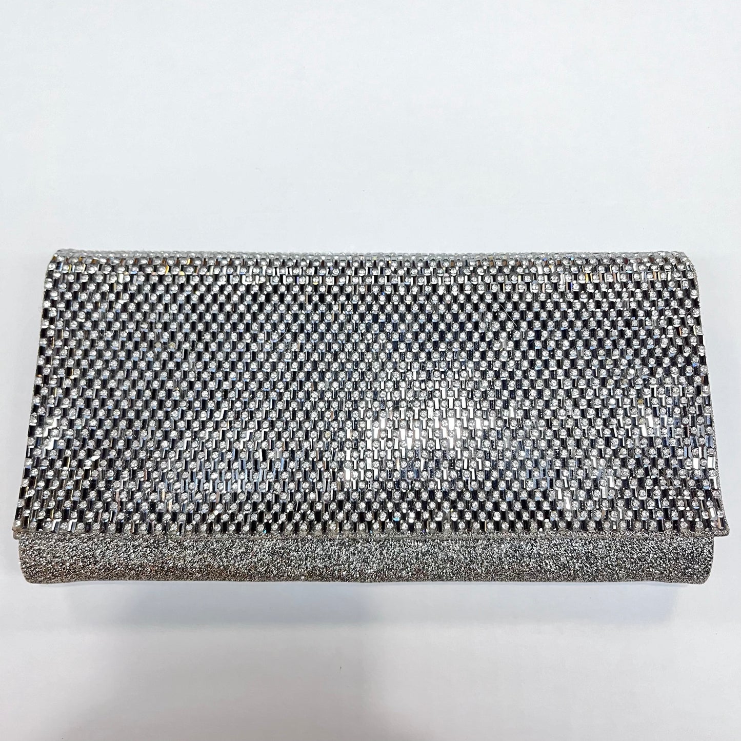 Clutch By Nina, Size: Medium