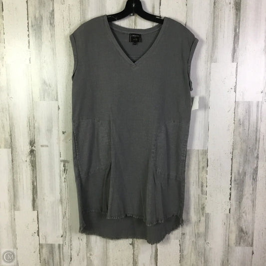 Dress Casual Short By Clothes Mentor In Grey, Size: L
