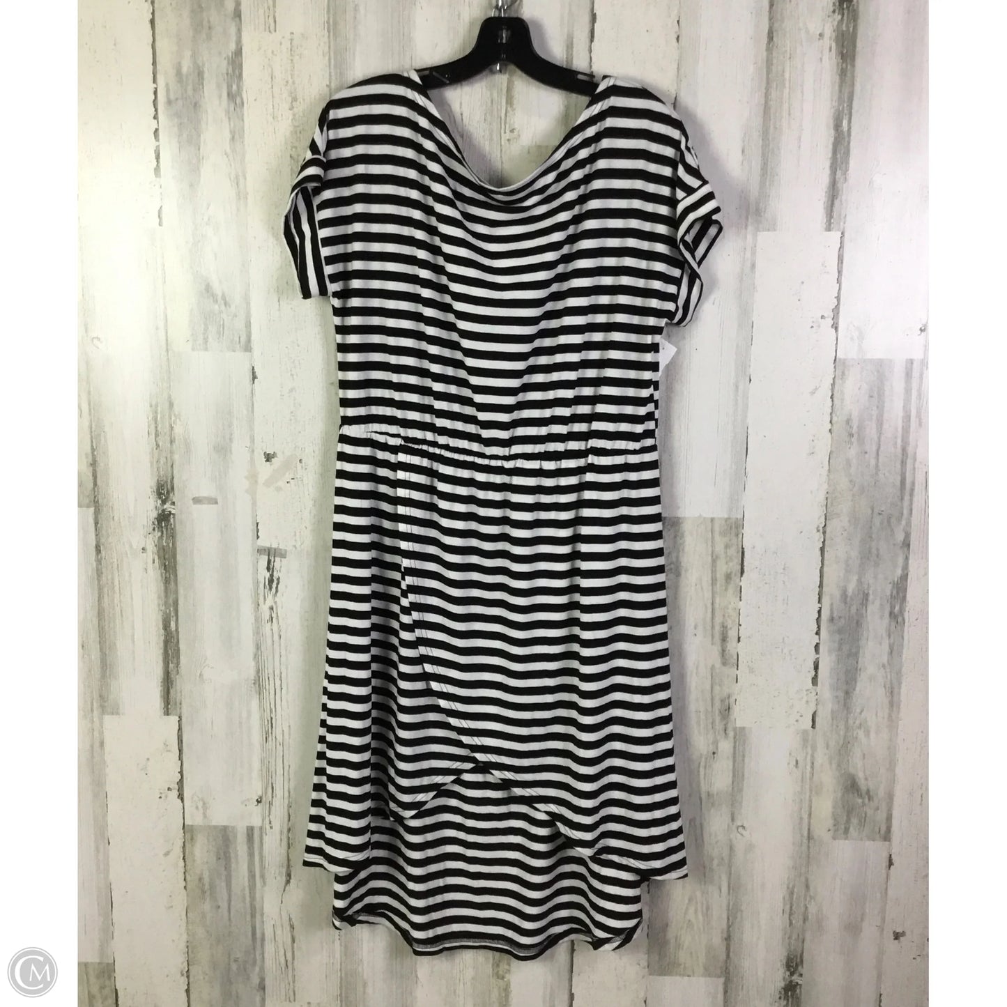 Dress Casual Short By Cmf In Black & White, Size: Xl