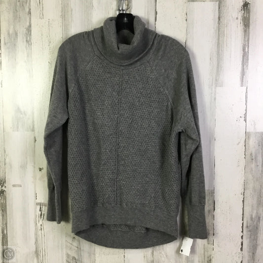 Sweater By Gap In Grey, Size: S