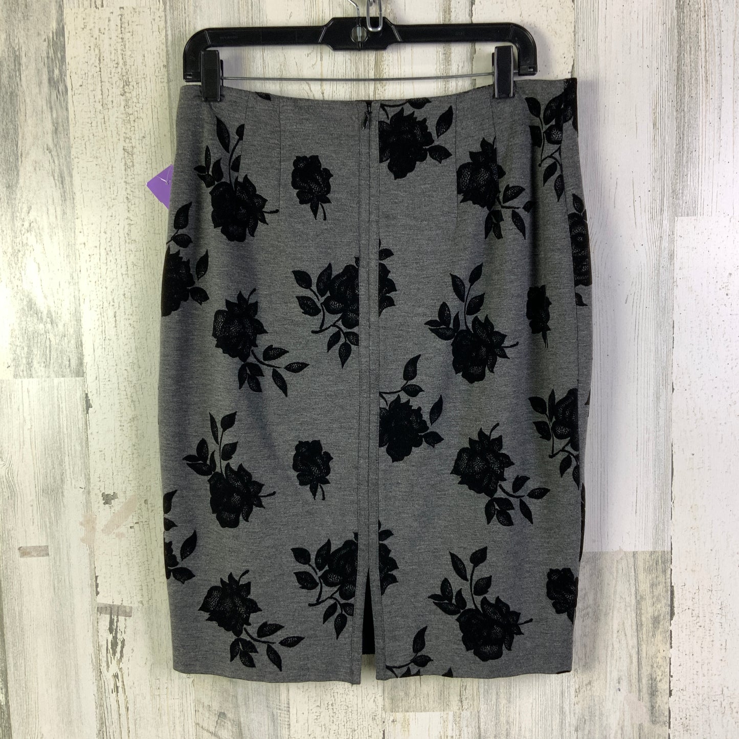 Skirt Mini & Short By White House Black Market In Black & Grey, Size: 10