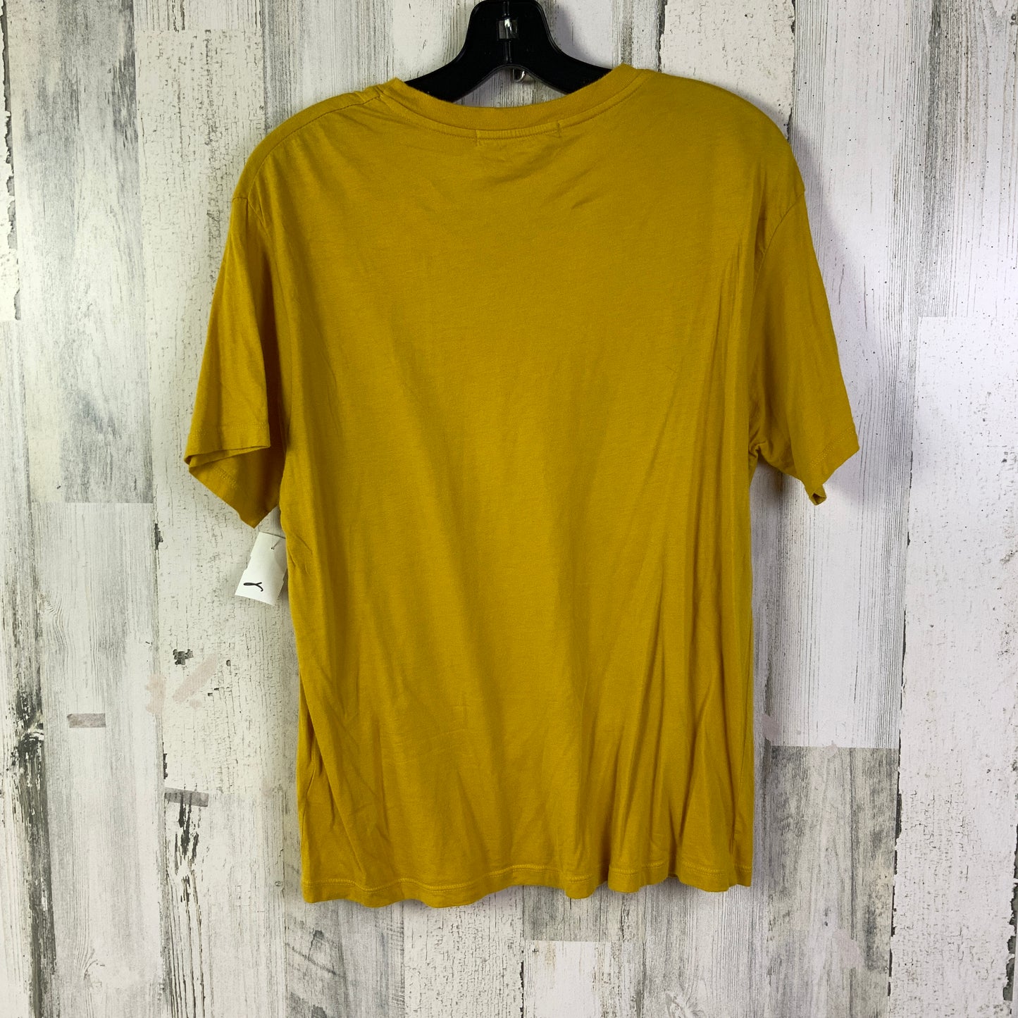 Top Short Sleeve By Clothes Mentor In Yellow, Size: S