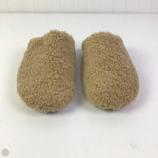 Slippers By Clothes Mentor In Brown, Size: 9