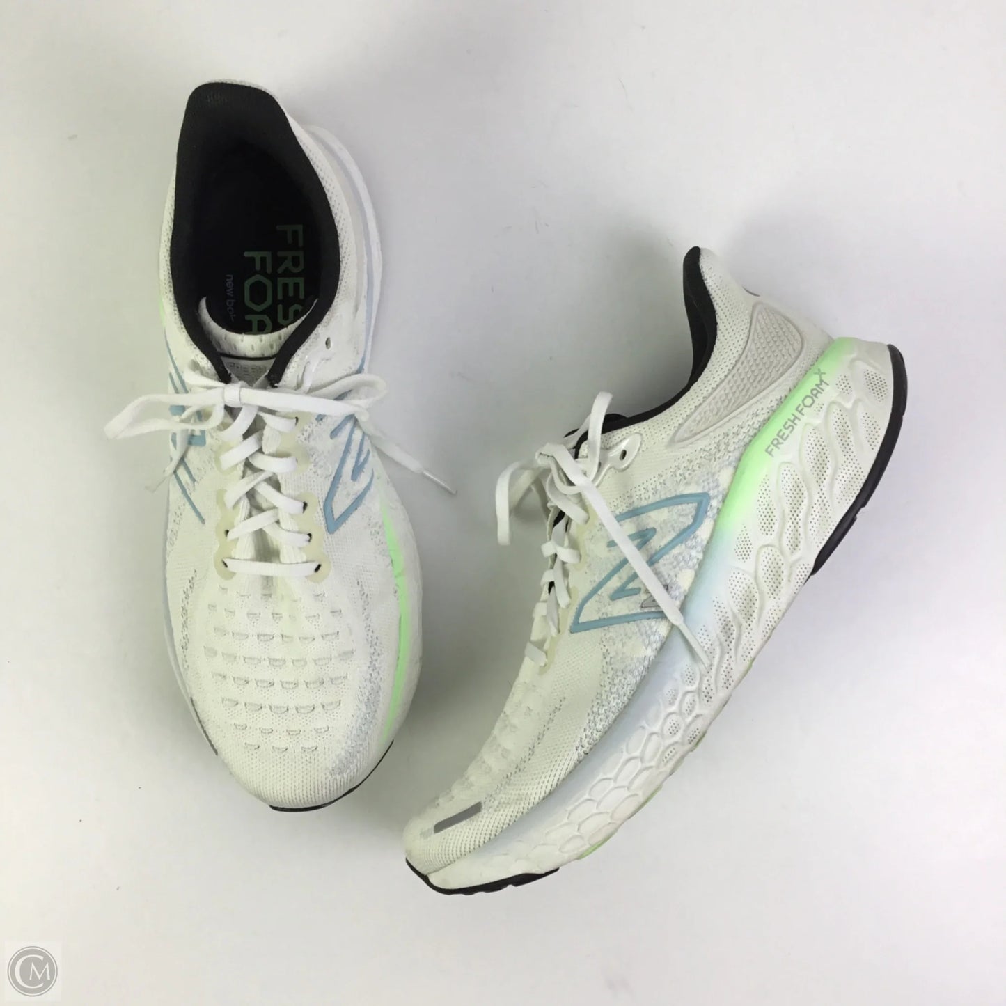 Shoes Athletic By New Balance In White, Size: 11