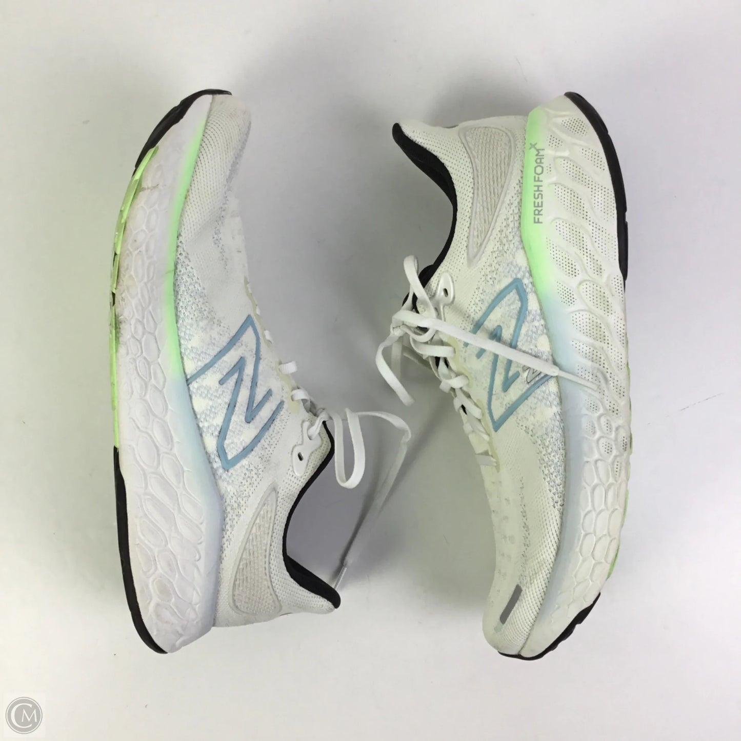 Shoes Athletic By New Balance In White, Size: 11