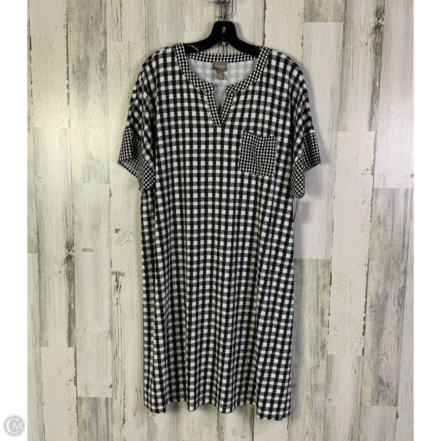 Dress Casual Short By Chicos In Black & White, Size: Xl