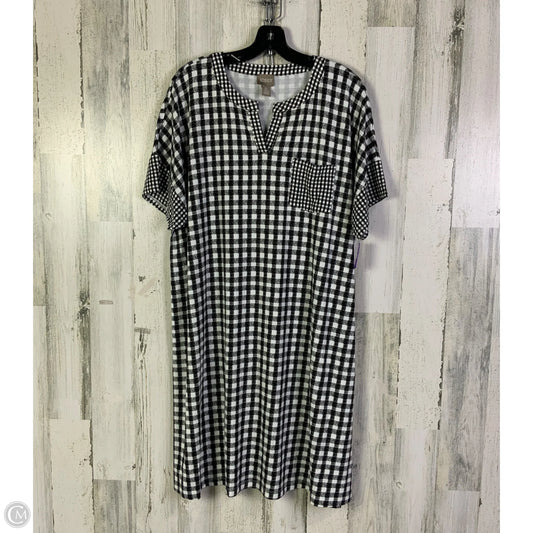 Dress Casual Short By Chicos In Black & White, Size: Xl