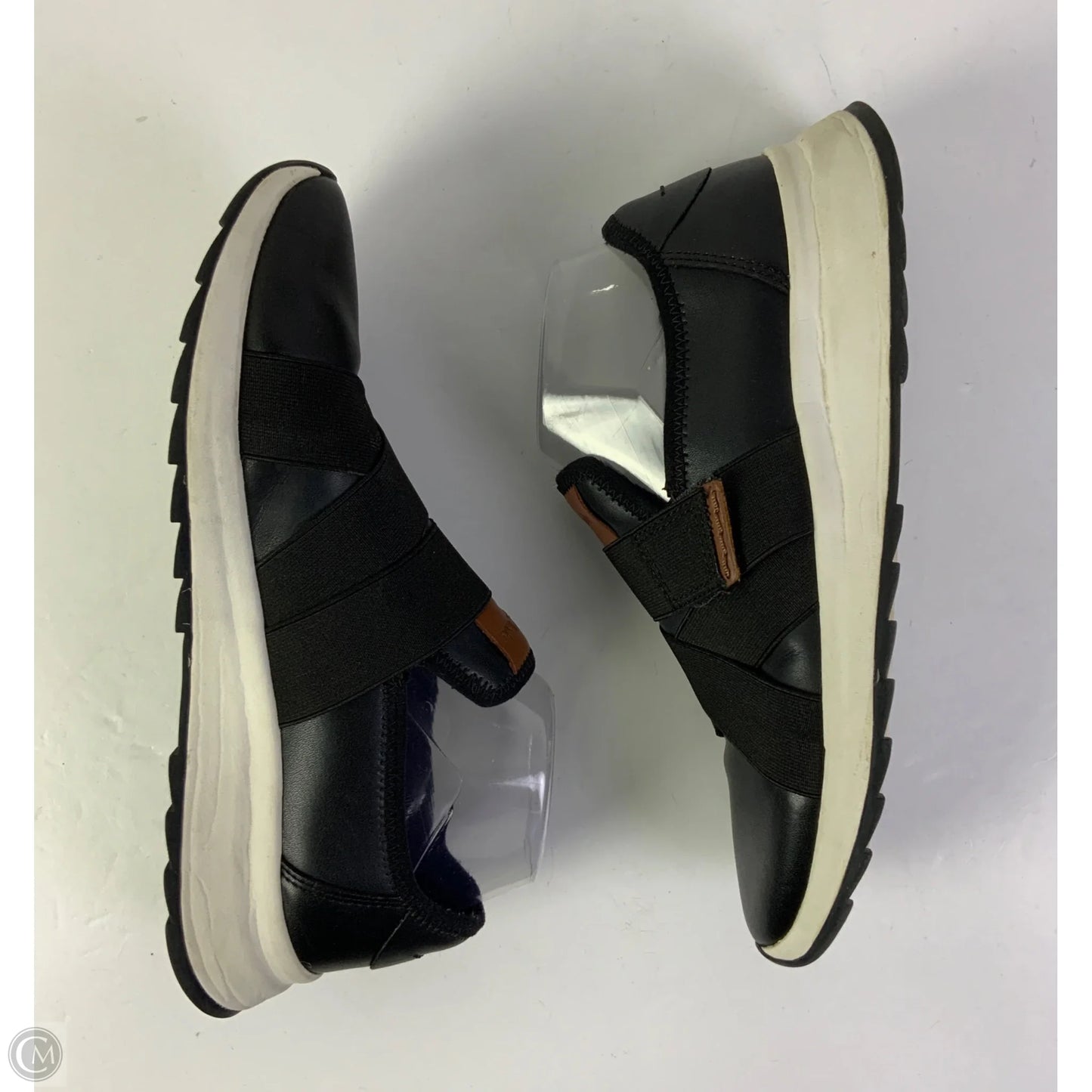 Shoes Sneakers By Clarks In Black, Size: 10