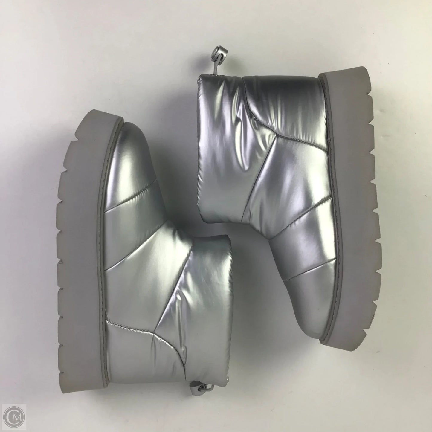 Boots Snow By Clothes Mentor In Silver, Size: 8