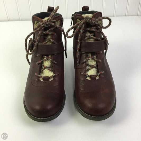 Boots Ankle Flats By Merrell In Maroon, Size: 7.5