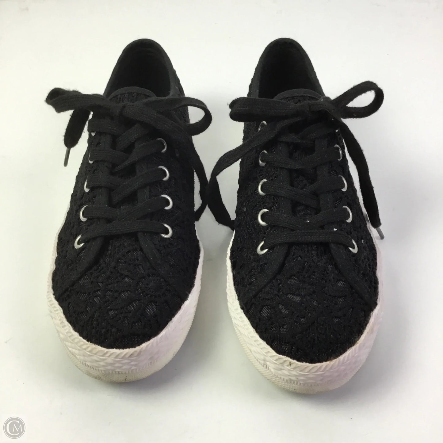 Shoes Sneakers By Clothes Mentor In Black, Size: 9