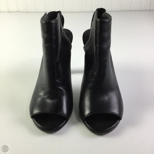 Shoes Designer By Stuart Weitzman In Black, Size: 9.5