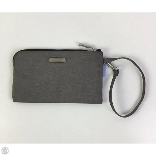 Wristlet By Baggallini, Size: Small