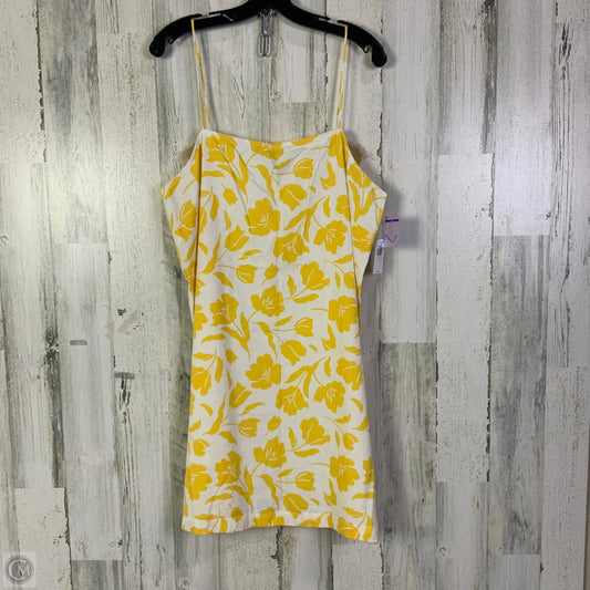 Dress Casual Short By Old Navy In White & Yellow, Size: Xl