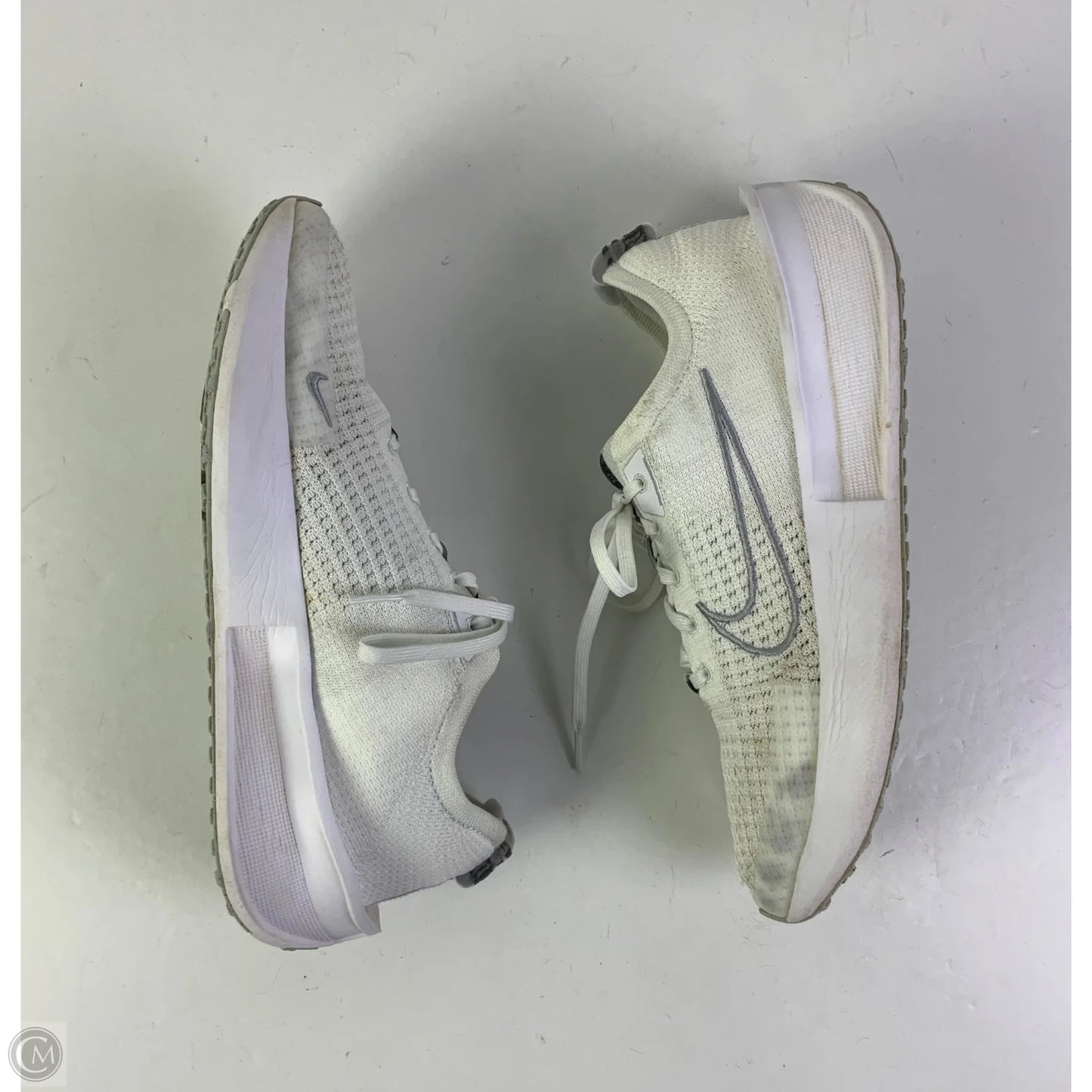 Shoes Athletic By Nike In White, Size: 9