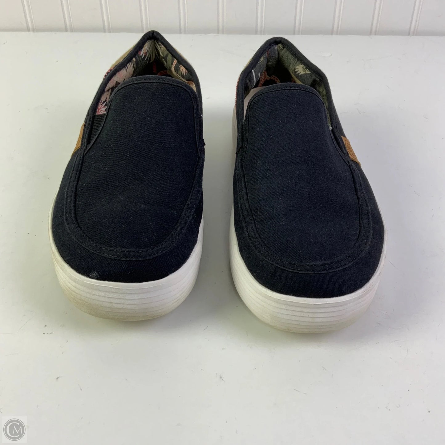 Shoes Flats By Hey Dude In Black, Size: 7