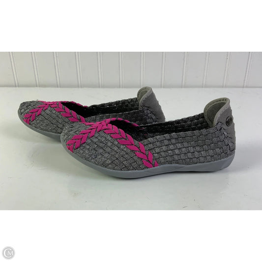 Shoes Flats By Bernie Mev In Silver, Size: 6