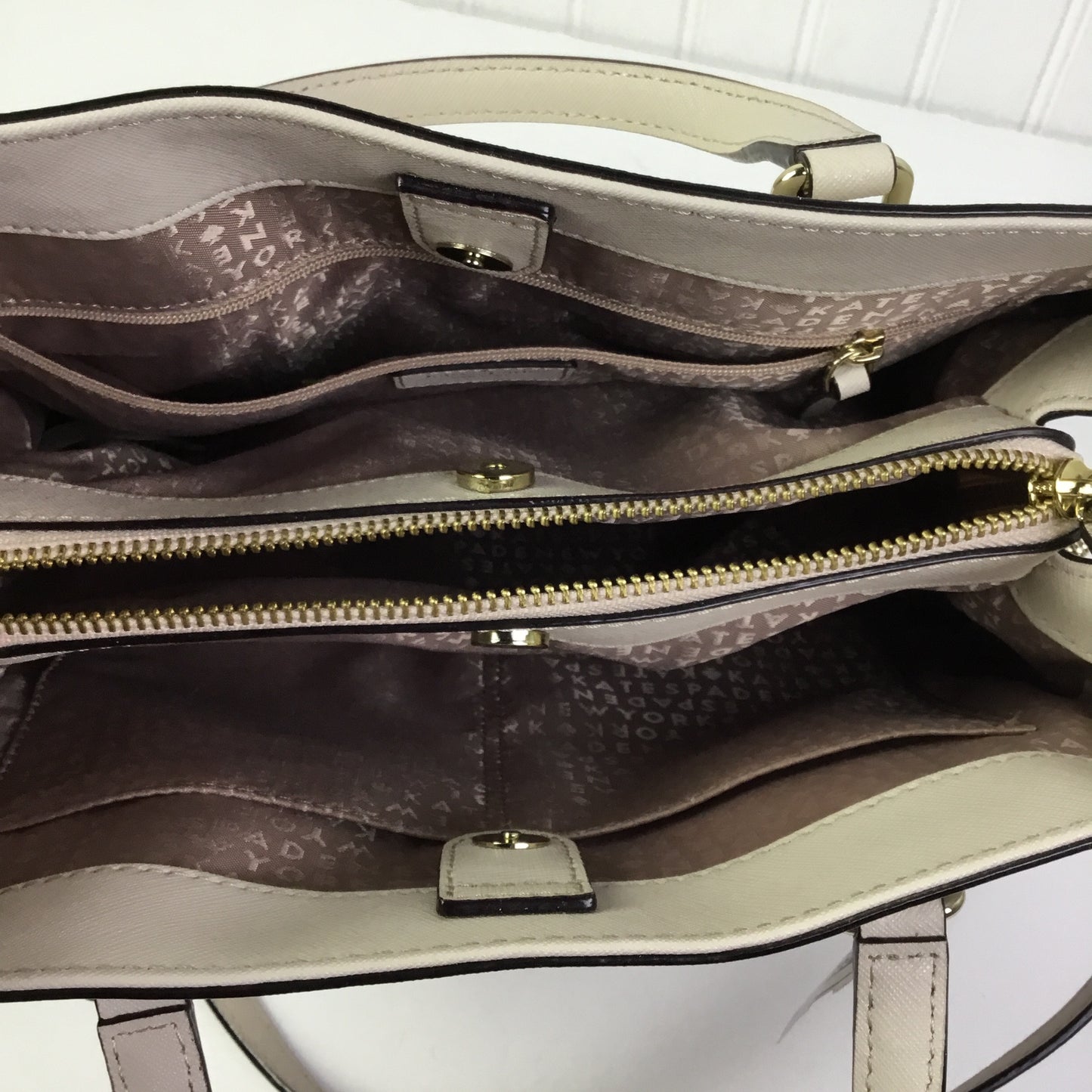 Handbag Designer By Kate Spade In Cream, Size:Medium
