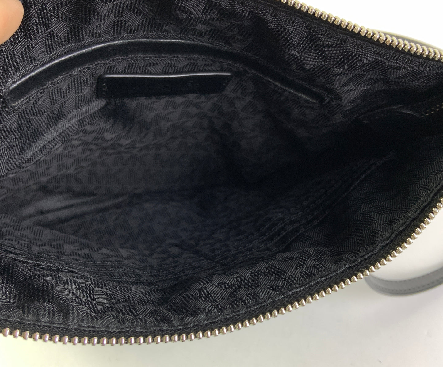Crossbody Designer By Michael Kors In Black, Size:Medium
