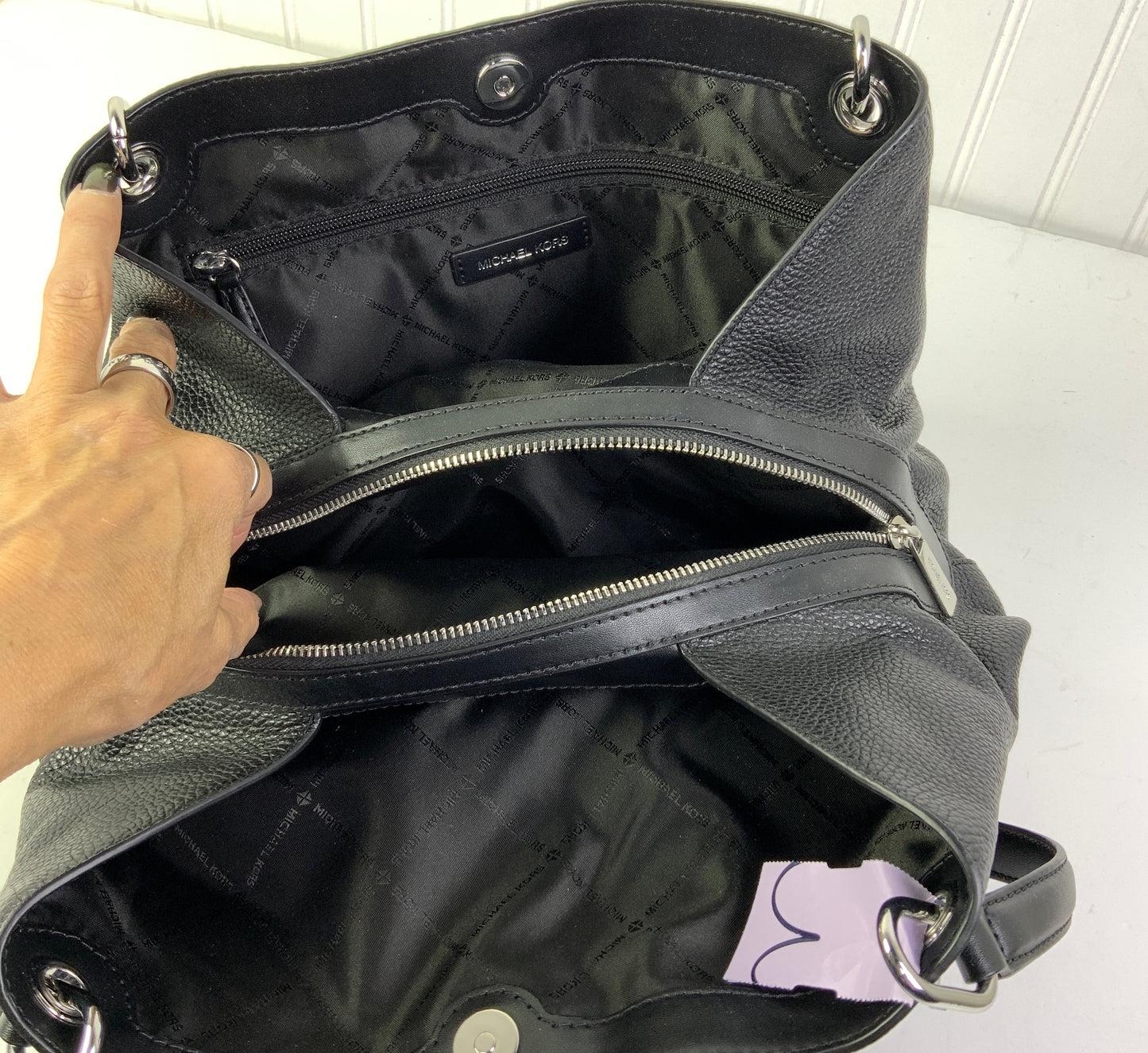 Handbag Designer By Michael Kors In Black, Size:Medium