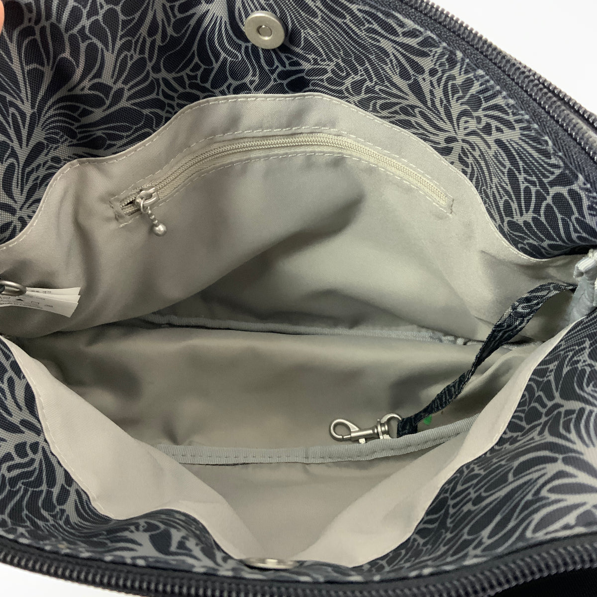 Crossbody By Baggallini, Size: Medium