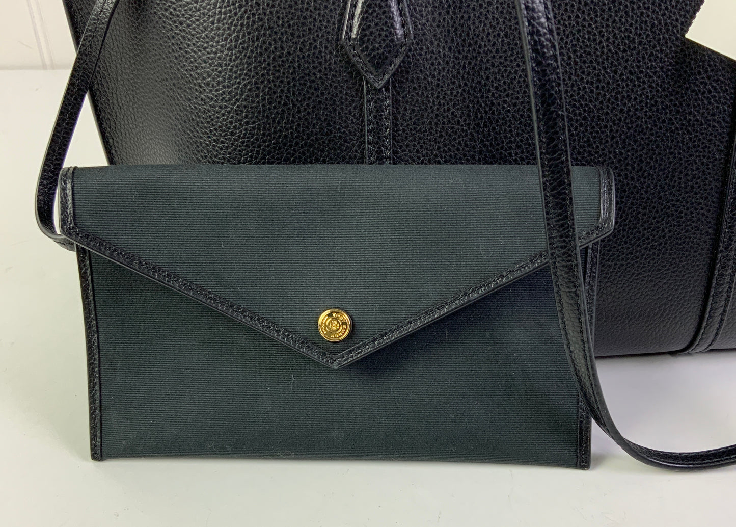 Handbag Designer By Tory Burch In Black, Size:Medium