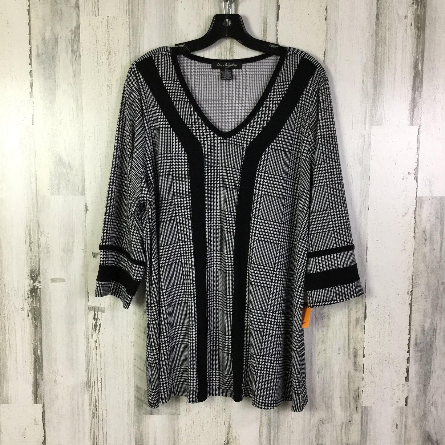 Top 3/4 Sleeve By Clothes Mentor In Black & White, Size:2X