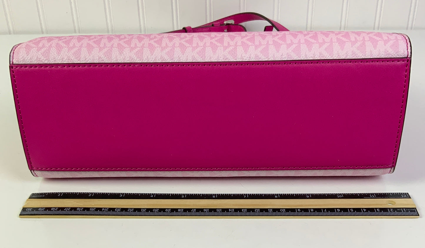 Crossbody Designer By Michael Kors In Pink, Size:Medium