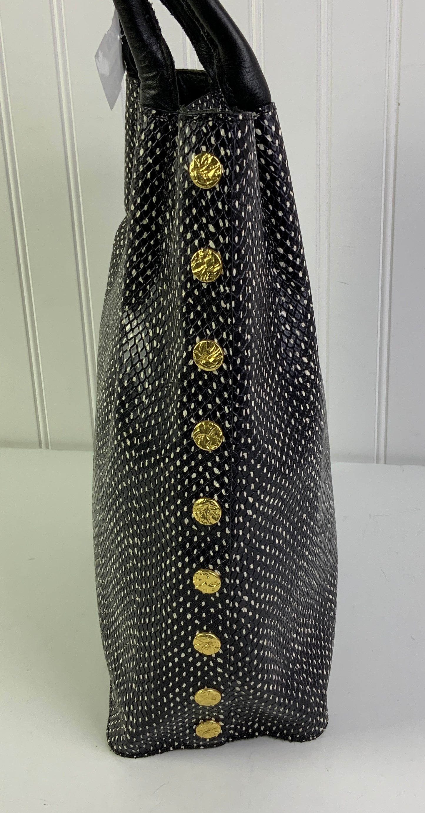 Handbag By Hammitt, Size: Medium