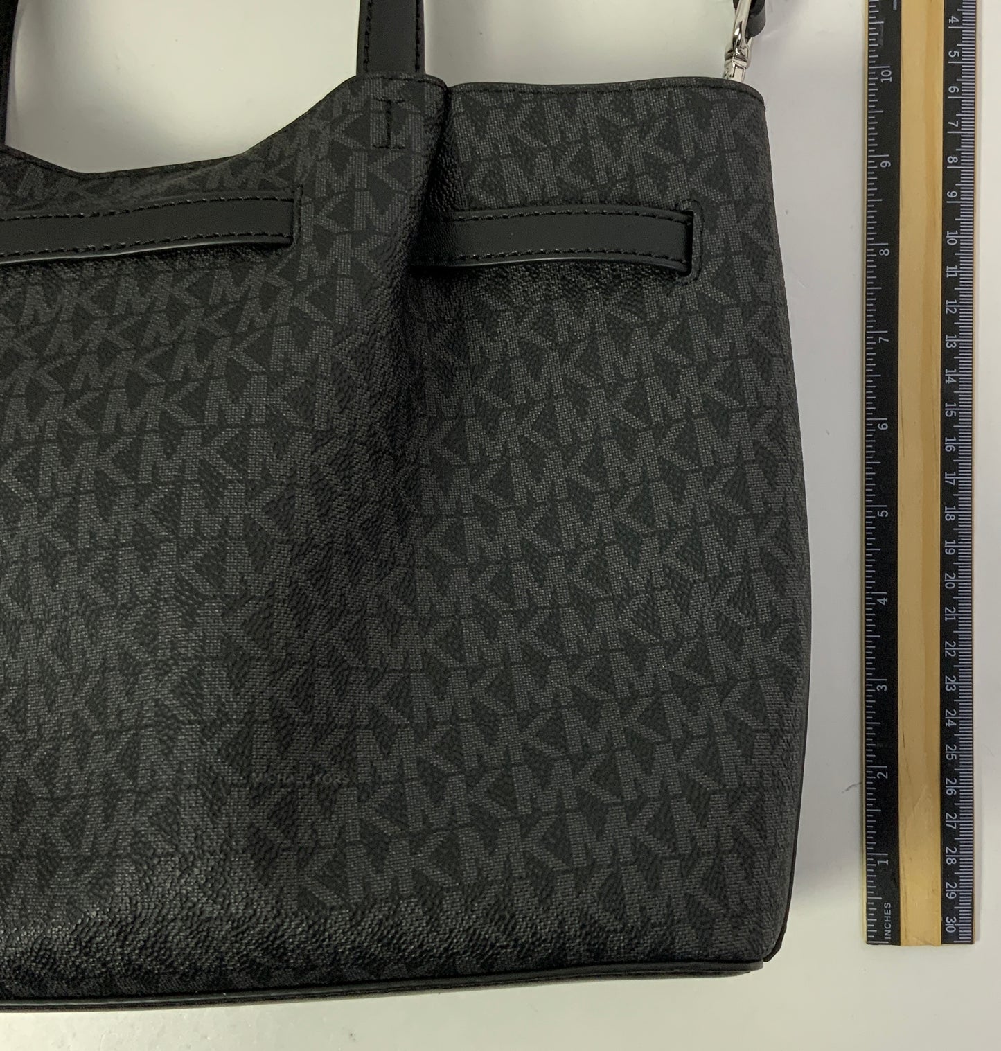 Handbag Designer By Michael Kors In Black & Grey, Size:Medium
