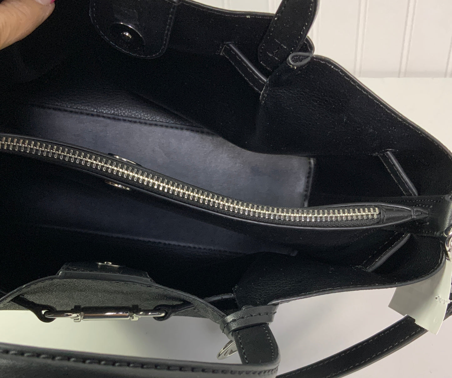 Handbag Designer By Michael Kors In Black & Grey, Size:Medium