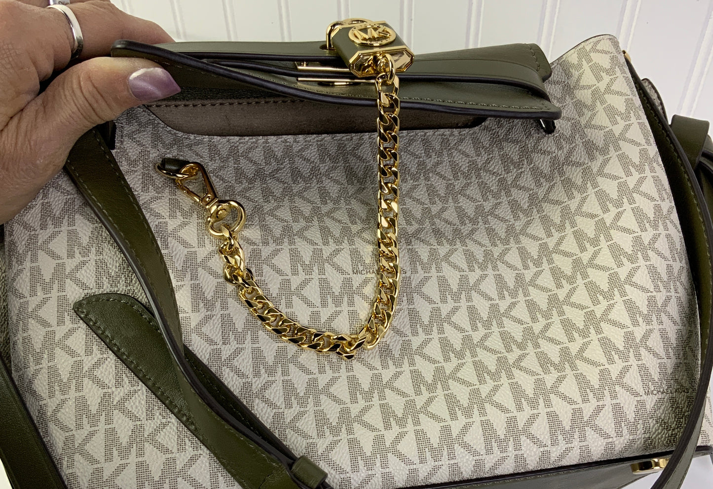 Handbag Designer By Michael Kors In Cream & Green, Size:Medium