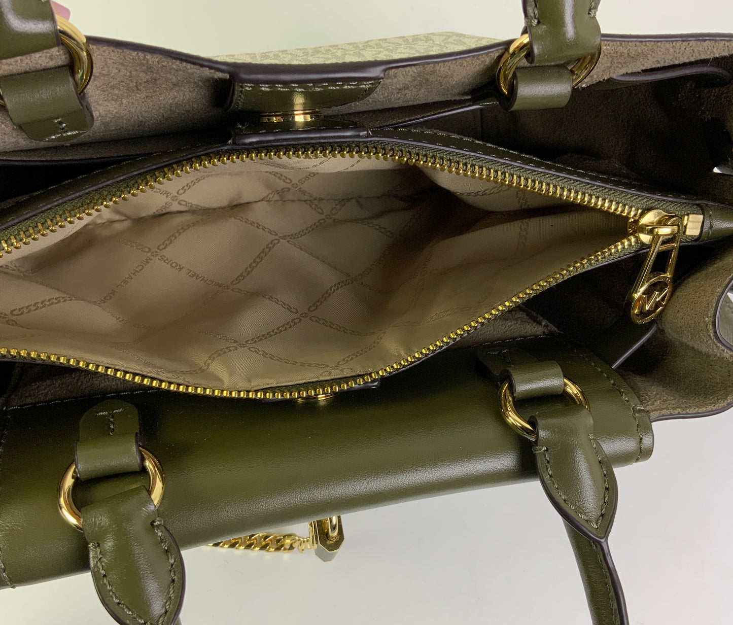 Handbag Designer By Michael Kors In Cream & Green, Size:Medium